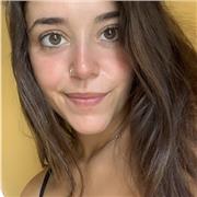 Estudiante de Laboratorio Clínico y Biomèdico imparte clases de biología a niños de todas las edades